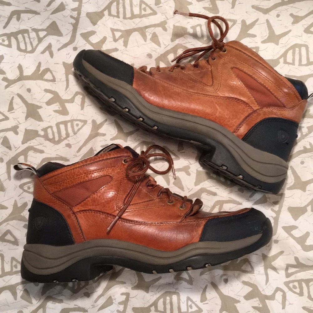 HOST PICK Ariat  Leather Upper 5 1/2” Ankle  12D